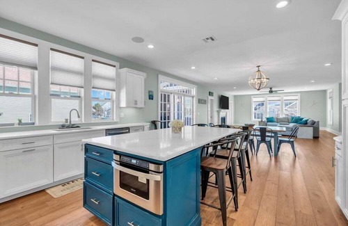 Point Pleasant Beach House | YAL313 | Open Concept Luxe Home, 7BR 5.1 ba, private pool, outdoor kit & more by Shore Points