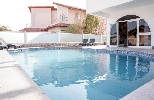 Eilat Villa | YalaRent Ivy Villa with Private Pool