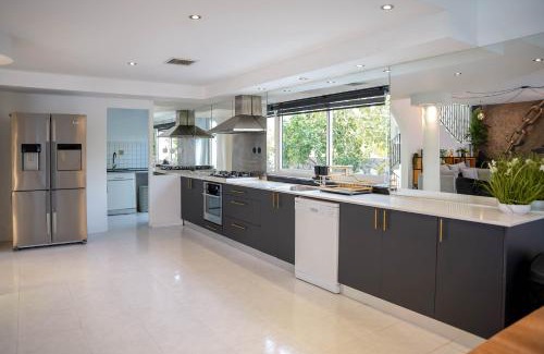 Eilat Villa | YalaRent Ivy Villa with Private Pool