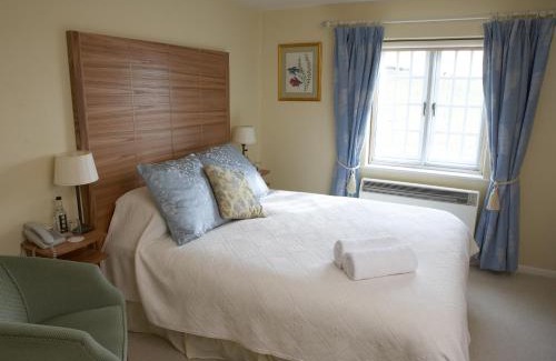 Dorchester House | Yalbury Cottage