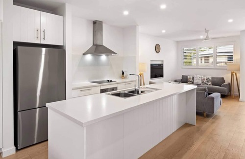 Yallingup House | Yallingup Dunes Contemporary Coastal Comforts