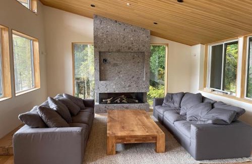 Hakuba Ski Chalet | Yamaemi, Spacious luxury chalet 5br, onsen bath