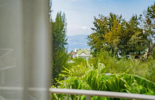 Nakama Villa | Yamagata Ryukyu Hatago Onnason with pool