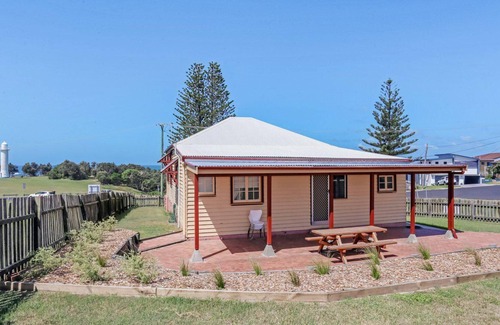 Yamba Cottage | Yamba Pilot Cottage 1 - pets welcome