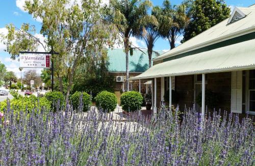 Oudtshoorn House | @Yamkela Guest House