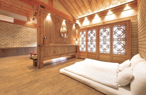 Seojong House | Yangpyeong Agni Choshi Mae Hanok Stay