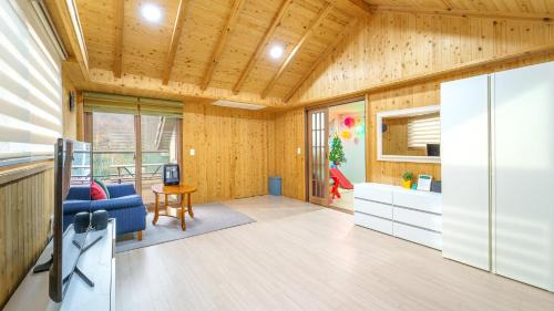 Yongmun House | Yangpyeong The On Private Kids Pension