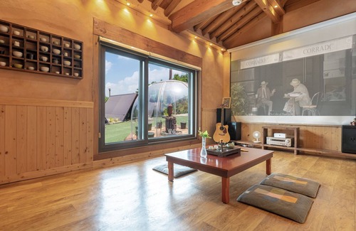 Seojong House | Yangpyeong Vivaco Hanok Stay