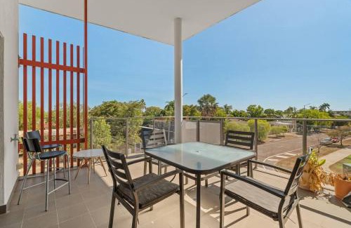 Rapid Creek Apartment | Yanti at Nightcliff - Foreshore - Pool - Shops & Cafe
