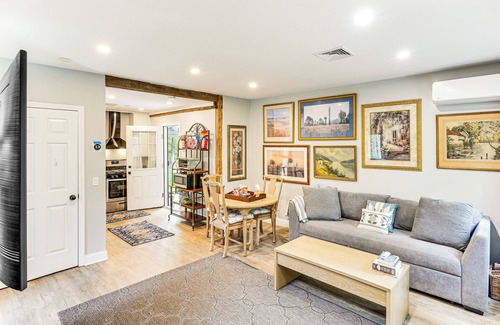 Redding Ridge Cottage | Yard w/Games: Cottage 2 Mi to Saugatuck Reservoir