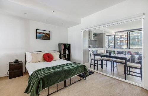 Abbotsford Apartment | Yarra Mirage - Urban Chic meets Cosy Retreat