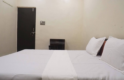 Kadadhe Hotel | Yashraj Resorts
