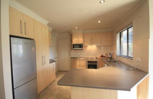 Yass House | Yass Valley Stays - Easy self check-in