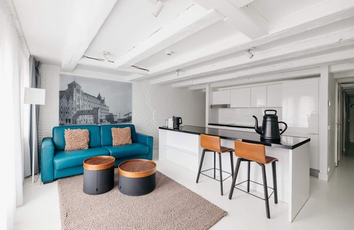 Spaarndammer en Zeeheldenbuurt Apartment | YAYS Amsterdam Salthouse Canal by Numa