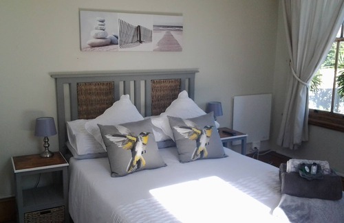 Port Elizabeth Central House | Ye Olde Sutherland Inn