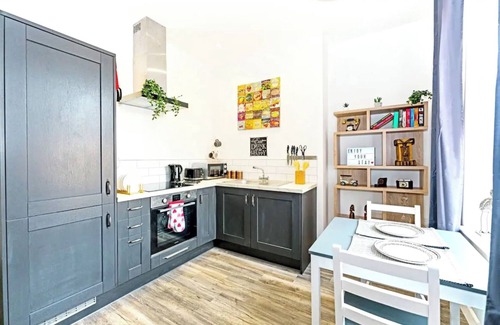 York Apartment | Ye olde windmill apartment freeparking