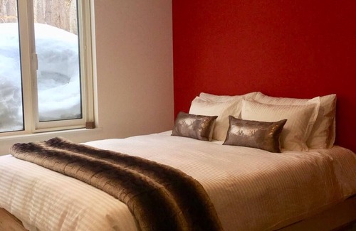 Kutchan House | Year Round Chalet with Impressive Mt. Yotei Views