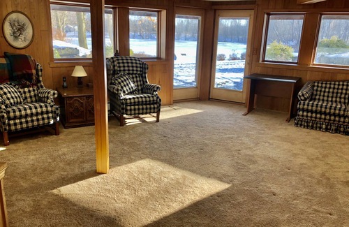 Tully House | Year Round Lake/Ski Home on Crooked Lake