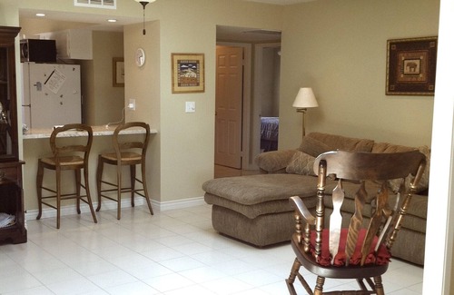 Sun City House | Year-Round Paradise: Walk to Markets, Mall & Restaurants-A 55+ Community