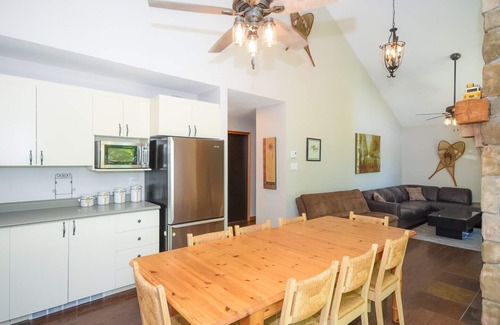 Northfield Cottage | Year round waterfront retreat for rent on a beautiful lake - 4 bedrooms