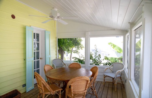 Hope Town Cottage | Yellow Bird Cottage in Hopetown Settlement