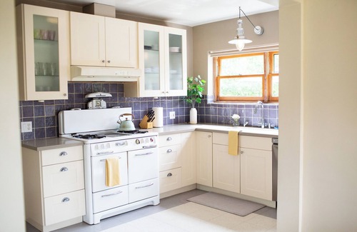 Ventura House | Yellow Door Bungalow