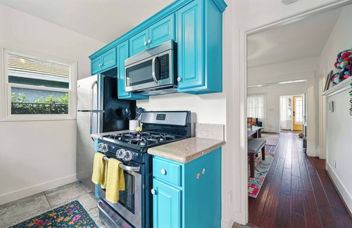 North Park House | Yellow Door Gem, 3 Beds, Near North Park Hotspots