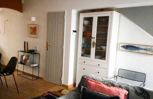 Boliqueime Apartment | Yellow House - Checkinhome