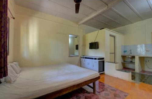 Zirad Resort | Yellow House