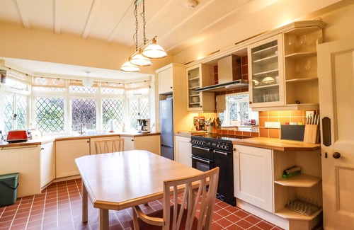Frinton-on-Sea Cottage | Yellow House on the Corner