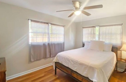 West Pensacola House | Yellow Moon - Yellow Moon