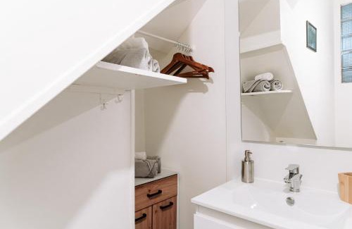 Chatellerault Apartment | Yellow Studio - Arrivée Autonome