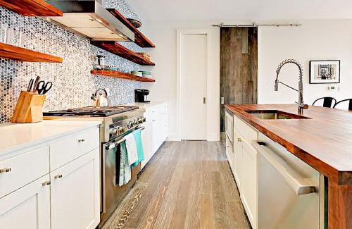SoFi House | Yellow Tulip Unit A