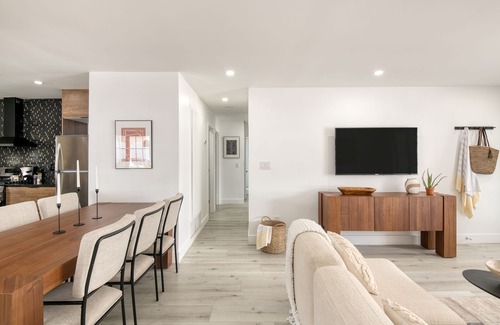 Desert Park Estates House | Yellowjacket by AvantStay | Entertainer’s Yard | 10min to Downtown