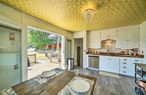 Livingston House | Yellowstone Country Family Home w/View & Hot Tub
