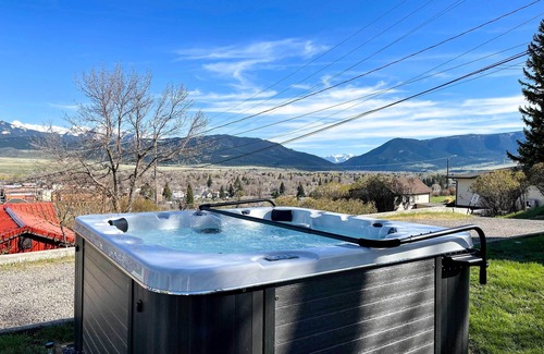 Livingston House | Yellowstone Country Family Home w/View & Hot Tub