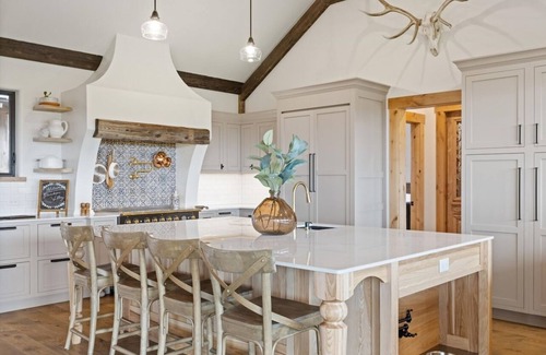 Livingston House | Yellowstone Paradise Valley Home