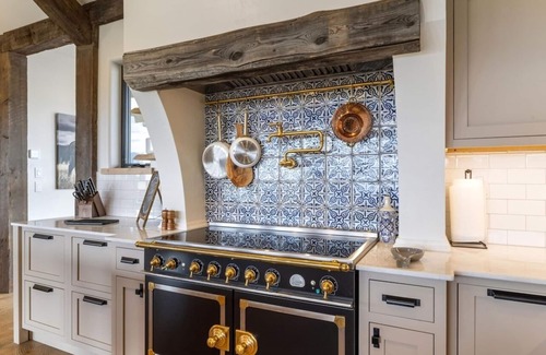 Livingston House | Yellowstone Paradise Valley Home