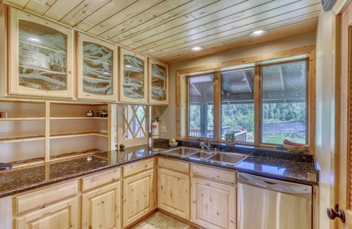 Pagosa Springs House | Yellowstone Riverside: 15% Off Until Nov 22!
