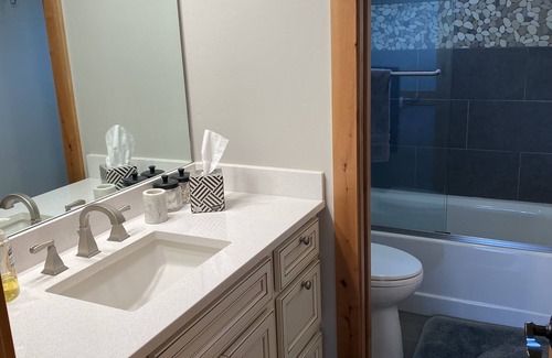 Emigrant House | Yellowstone River Frontage Vacation Rental near Yellowstone Park!