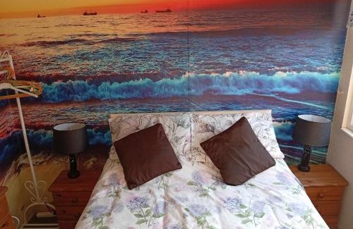 Bridlington House | yeolde woodern country View seashak FREE electric dog friendly LOW PRICES enjoy your stay