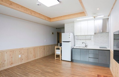 Baeksu-eup House | Yeonggwang Beach Central Pension