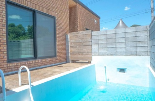 Yeongwol House | Yeongwol The Box Pension