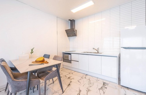 Anpo House | Yeosu Rebeu183184 Oceanview Pension
