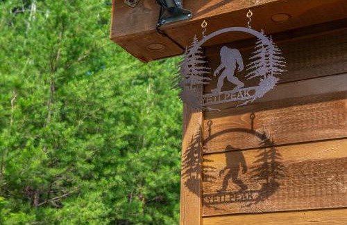 Caton House | Yeti Peak