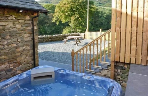 Broughton Mills Cottage | YEW TREE COTTAGE, pet friendly, luxury holiday cottage in Torver