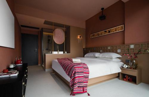 Dujiangyan Hotel | Yinshi Yunshe Private Hot Spring Villa in Dujiangyan