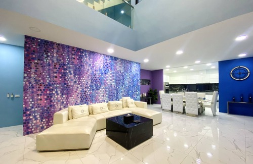South Pattaya Villa | Yizen 8 Bedroom Palm Spring Pool Villa