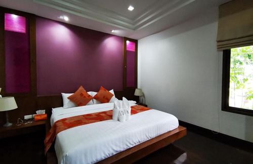 Nong Prue Villa | YiZen Boutique Phutara 5 Bedroom Villa
