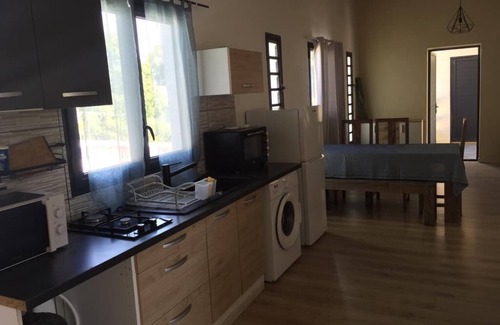 Saint-Andre Apartment | Ylang résidence avec piscine chauffée et Jacuzzi